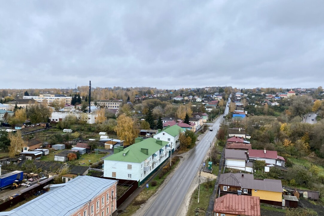 Иллюстрация к новости: «Покупаем не дом, а соседа»: как устроено соседство на Орловщине